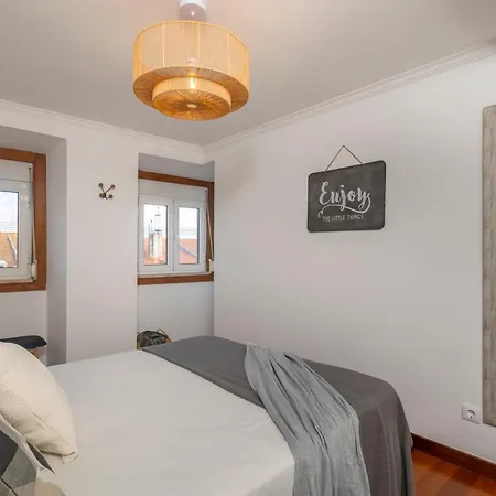 Superb Apartments Overlooking Graca In Lisbon Room photo