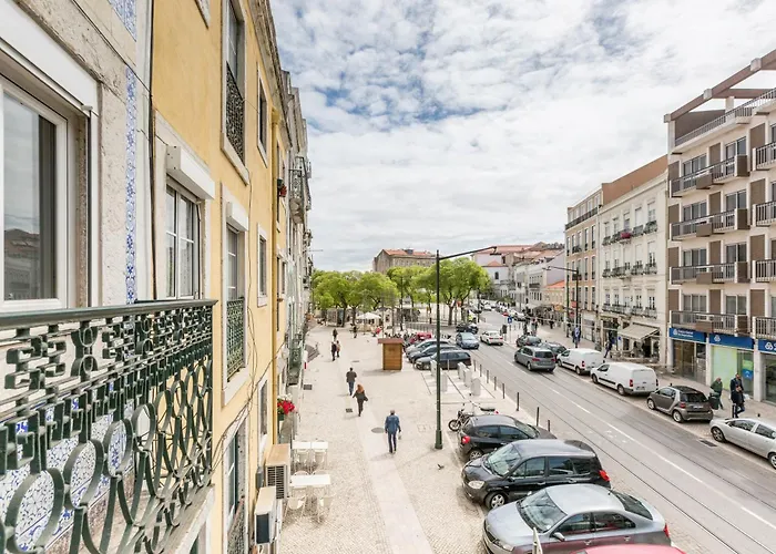 Superb Apartments Overlooking Graca In Lisbon