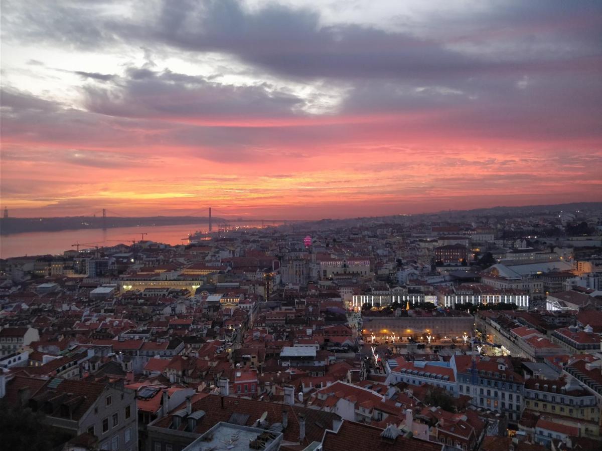 Superb Overlooking Graca In * Lisbona