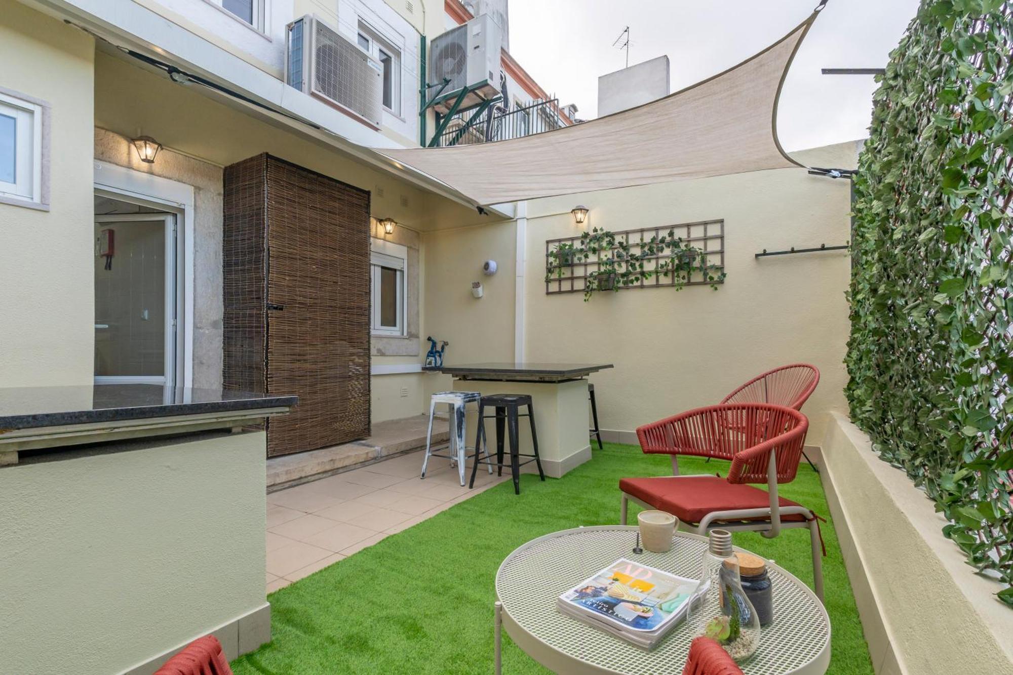 Superb Overlooking Graca In * Lisbona