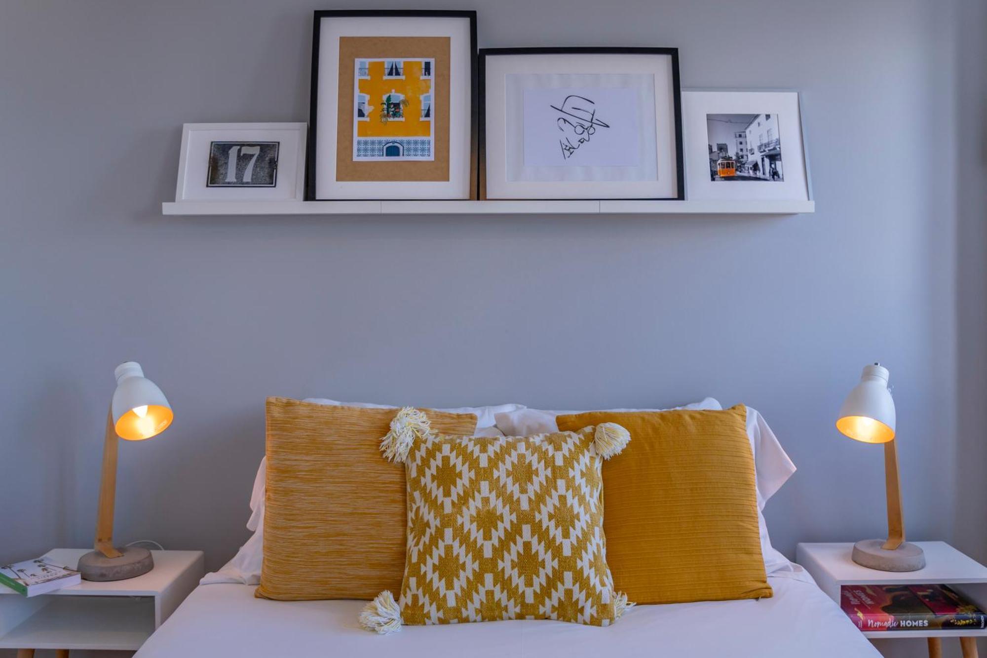 Appartamento Superb Overlooking Graca In Lisbona